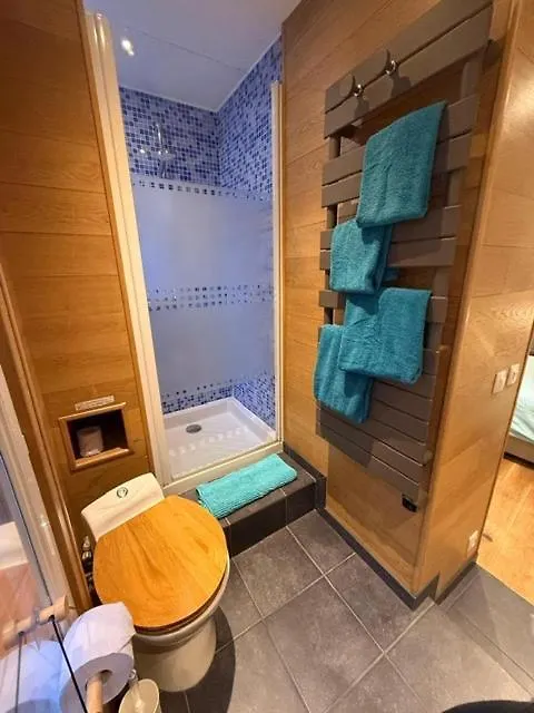 Highly Recommended Apartment Steps From The Lake Annecy