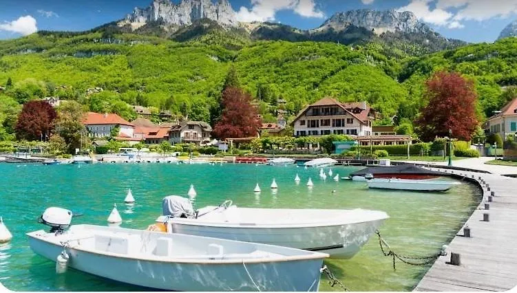 Highly Recommended Apartment Steps From The Lake Annecy